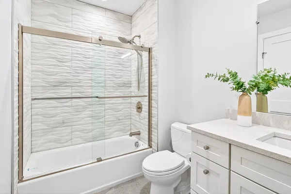 $945,000 | 52 Fisher Avenue, Unit 302, Boston, MA 02120