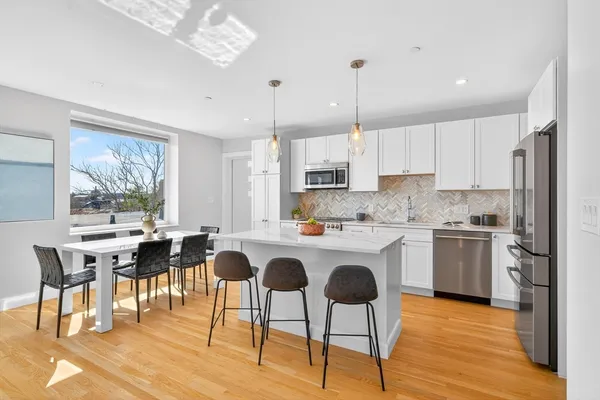 $945,000 | 52 Fisher Avenue, Unit 302, Boston, MA 02120