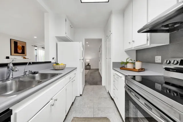 $589,000 | 1127 East Del Mar Boulevard, Unit 334, Pasadena, CA 91106