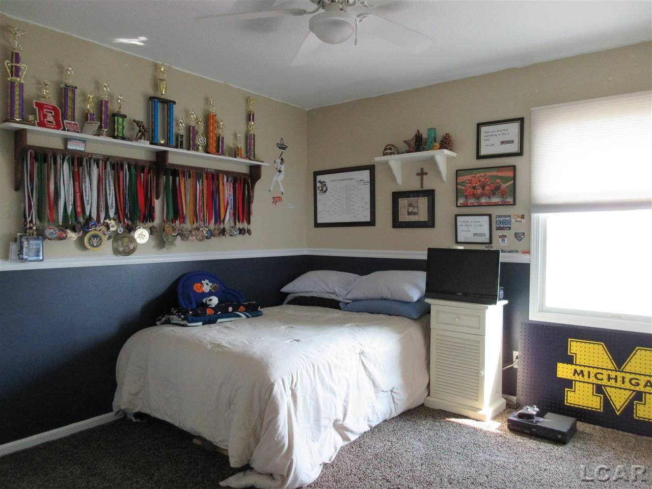 3150 Cobblestone Ridge Tecumseh, MI 49286 - Photo 22 of 36 BEDROOM 3