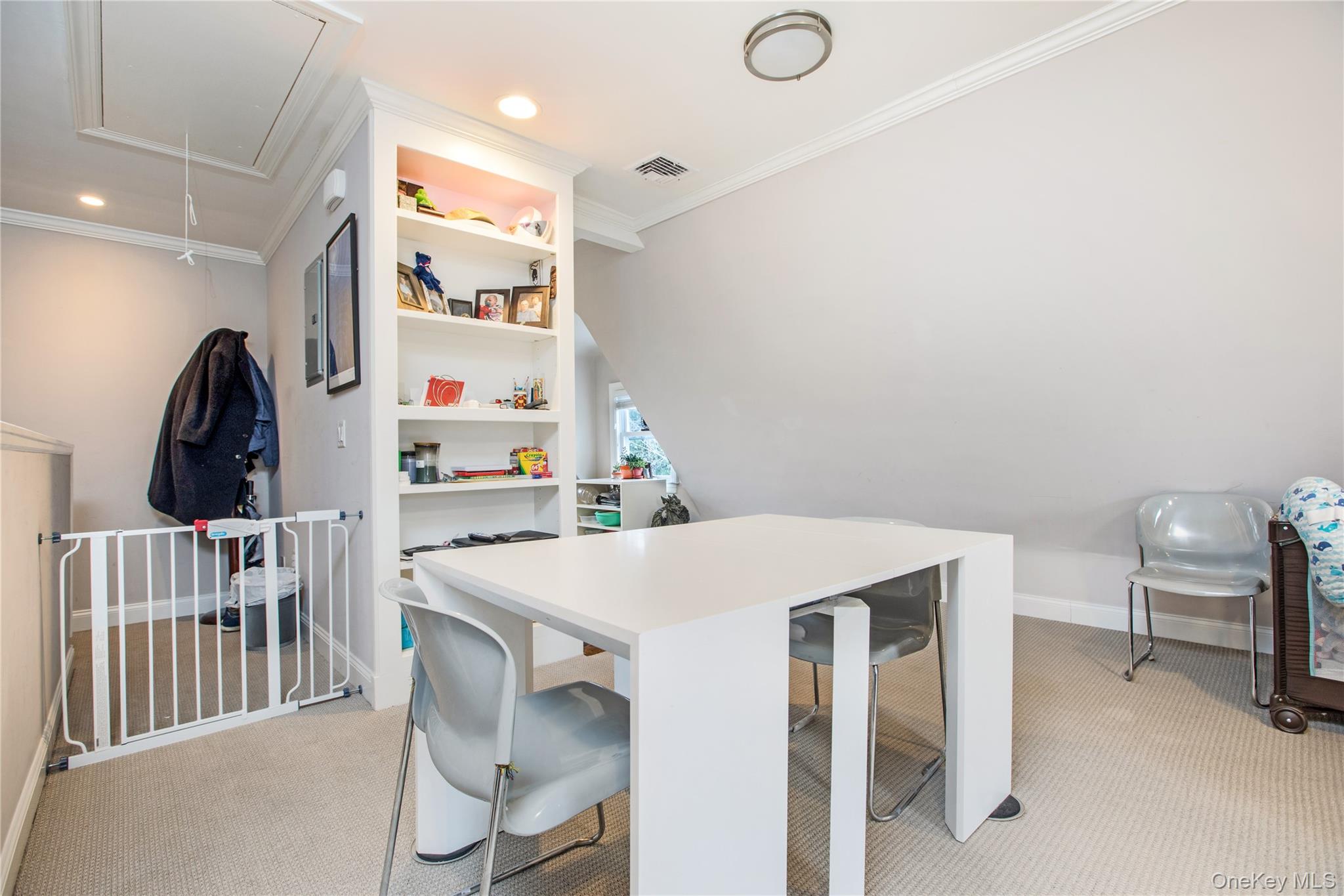 199 Purchase Street, Unit 2 Rye, NY 10580 - Photo 6 of 14 a kitchen that has a table and chairs in it