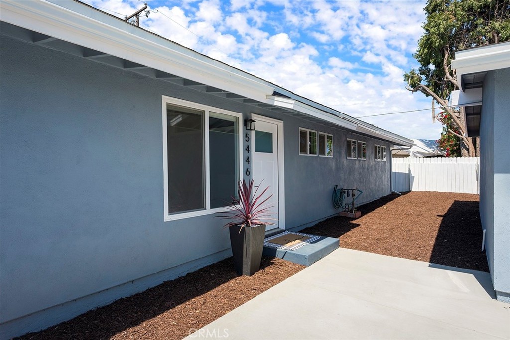 5446 Granada Street Montclair, CA 91763 - Photo 4 of 38