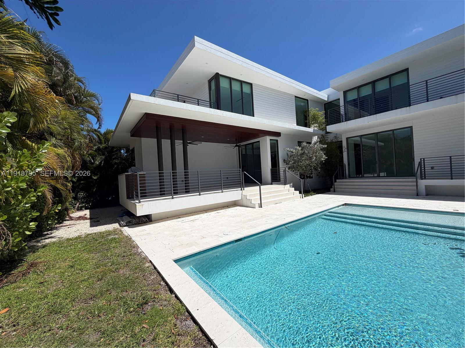 Key Biscayne Key Biscayne, FL 33149 - Photo 7 of 28