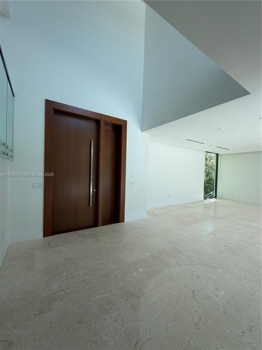 Key Biscayne Key Biscayne, FL 33149 - Photo 10 of 28