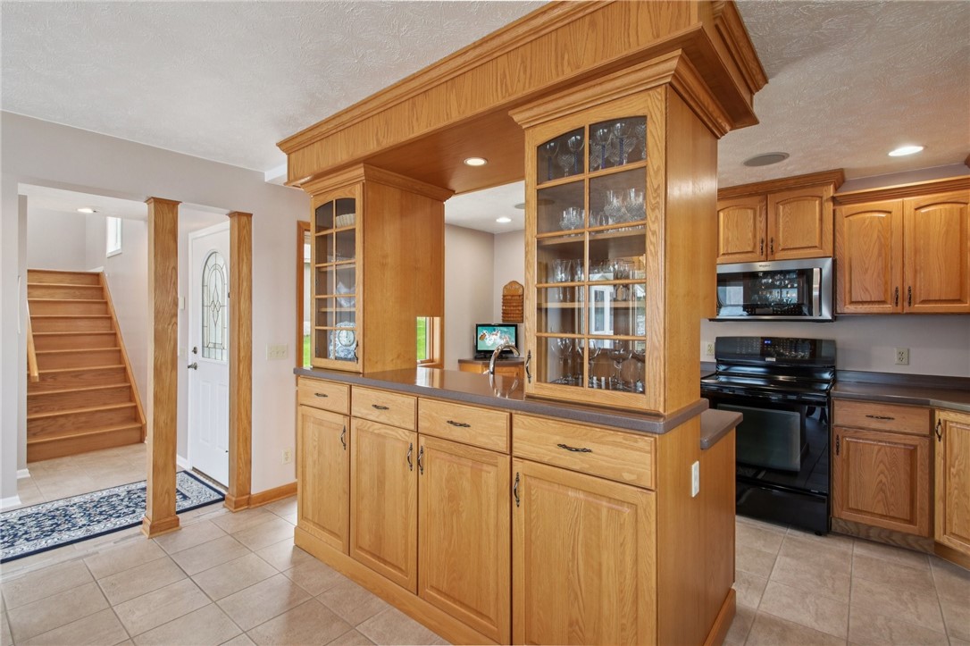 5949 Pickerel Point Canadice, NY 14471 - Photo 7 of 50 Kitchen