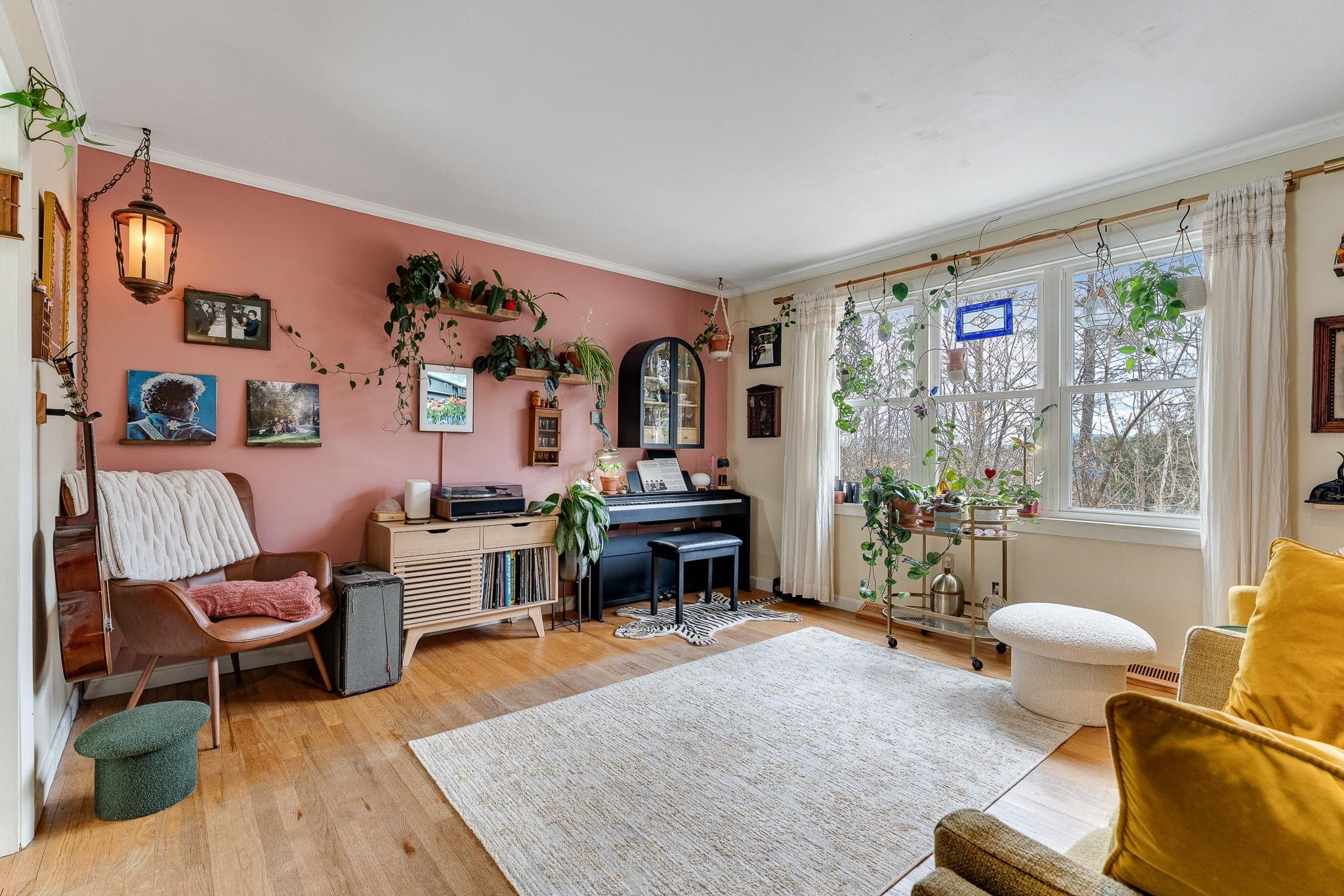 53 Sandhill Road Fairfax, VT 05454 - Photo 6 of 45