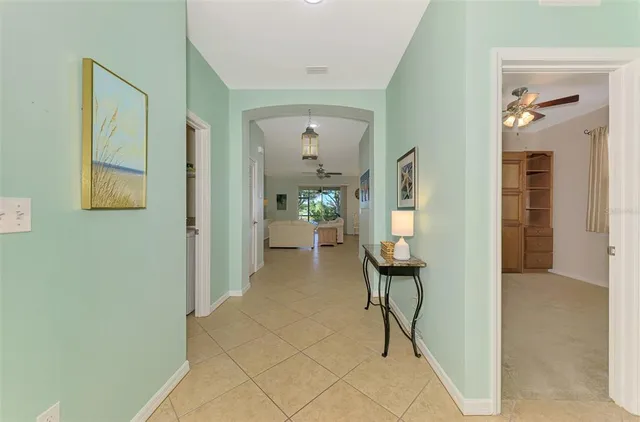a view of entryway with livingroom