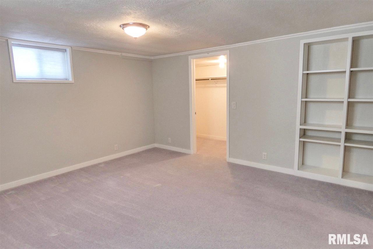 401 Highview Road East Peoria, IL 61611 - Photo 28 of 36 Gallery Image 28