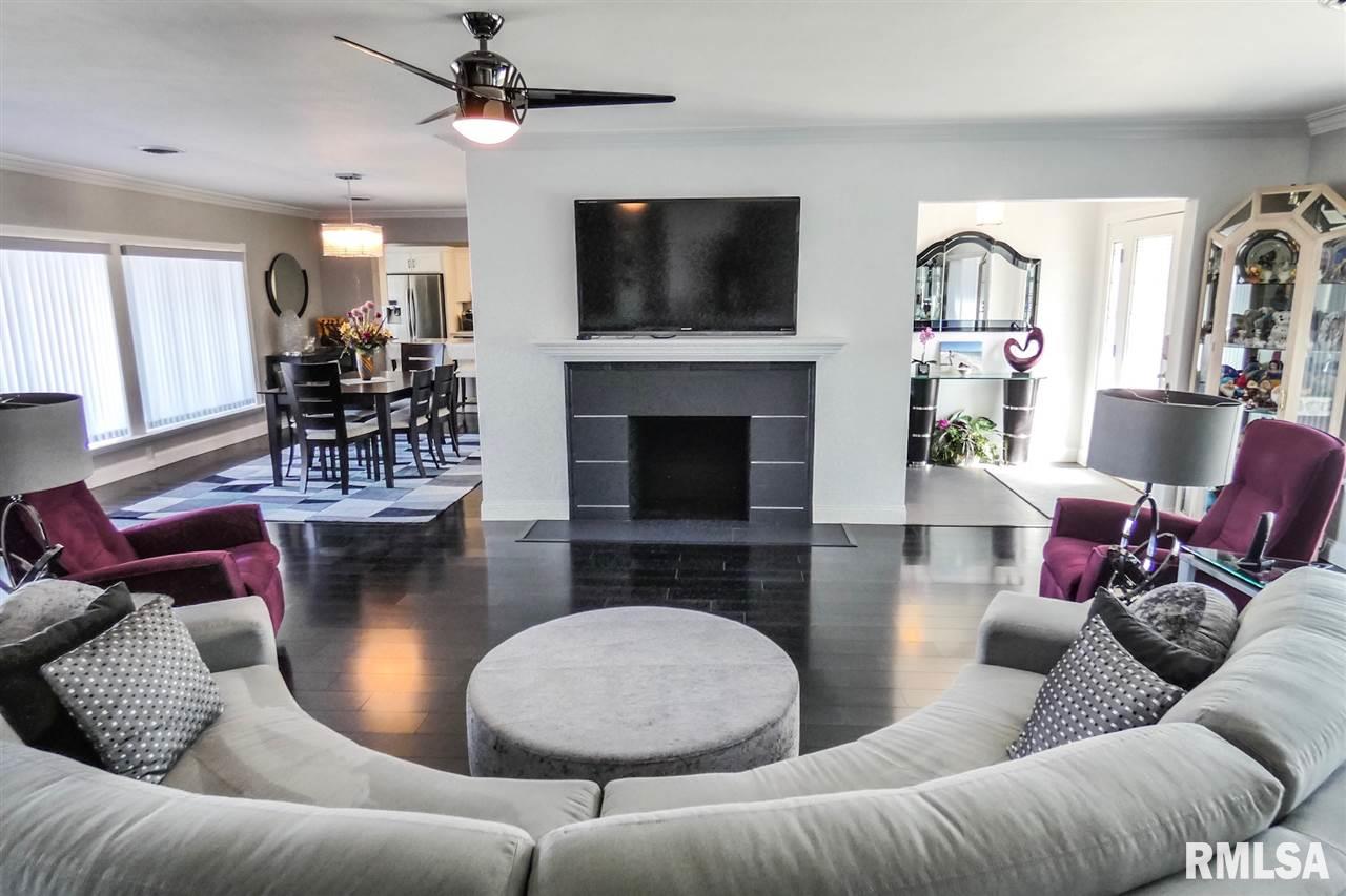 401 Highview Road East Peoria, IL 61611 - Photo 5 of 36 Gallery Image 5