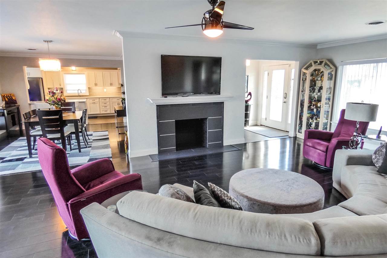 401 Highview Road East Peoria, IL 61611 - Photo 6 of 36 Gallery Image 6