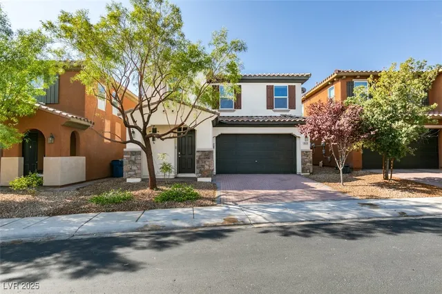 $2,350 | 8039 Kemblefield Avenue, Las Vegas, NV 89178