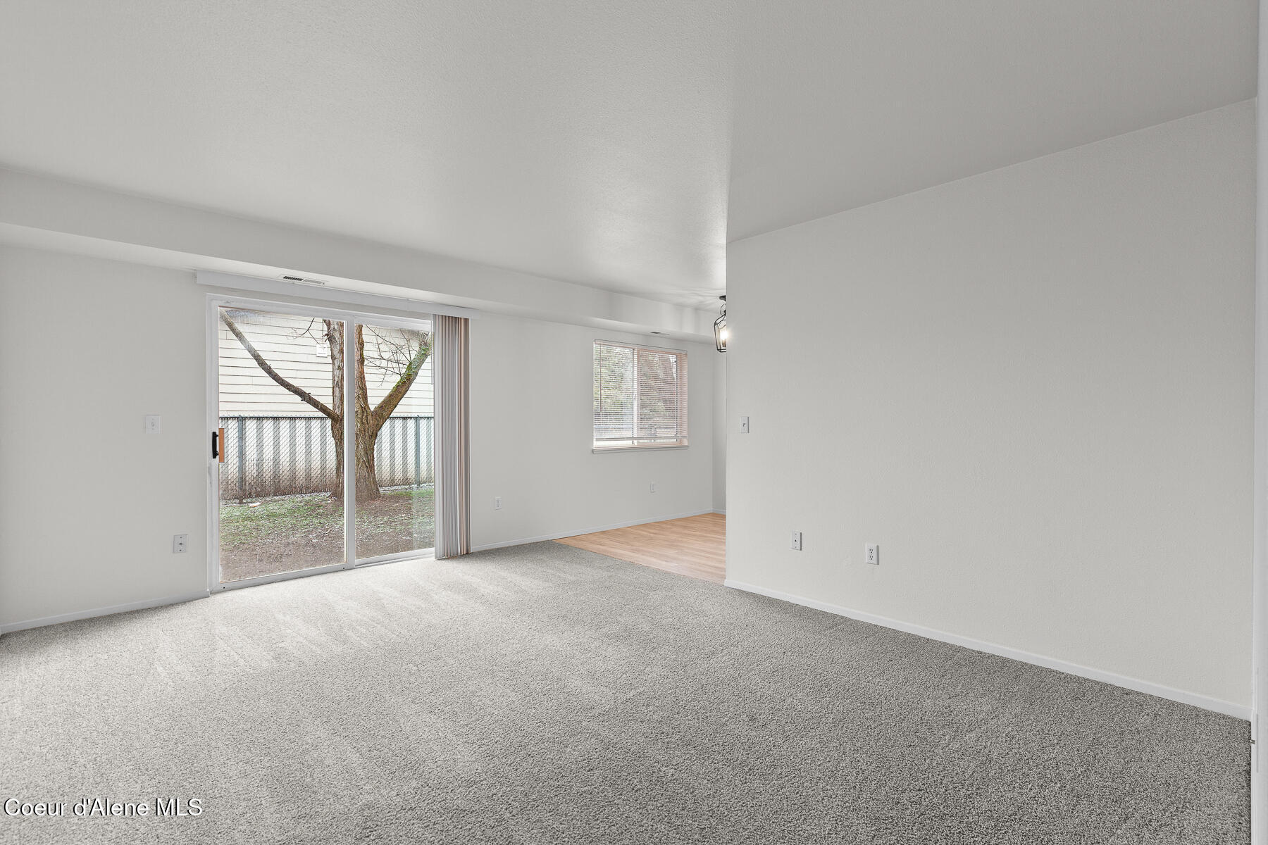 7005 Timberline Street Rathdrum, ID 83858 - Photo 6 of 29 light and bright