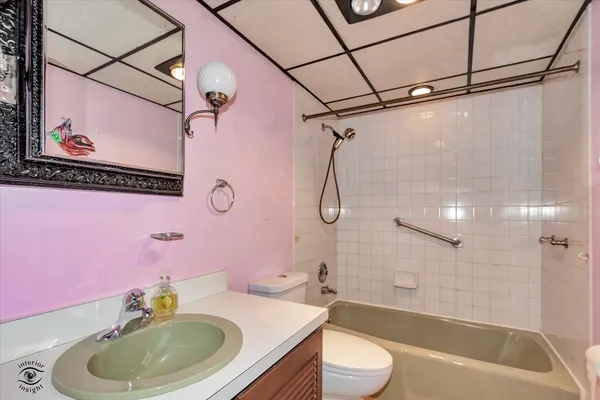 $130,000 | 1050 North Farnsworth Avenue, Unit 301, Aurora, IL 60505