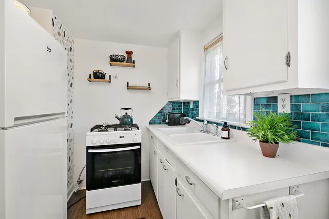 $215,000 | 372 South Center Avenue, Bradley, IL 60915