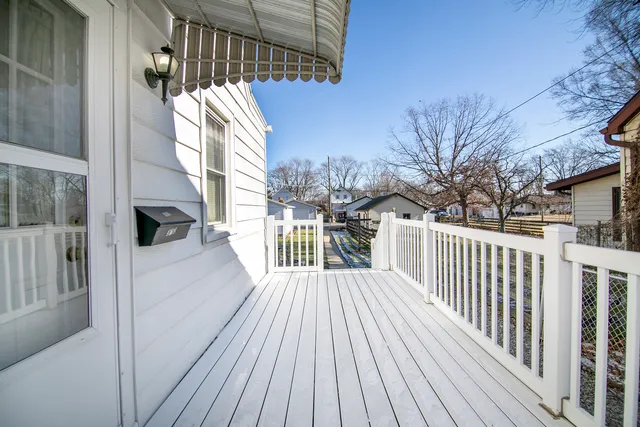 $215,000 | 372 South Center Avenue, Bradley, IL 60915