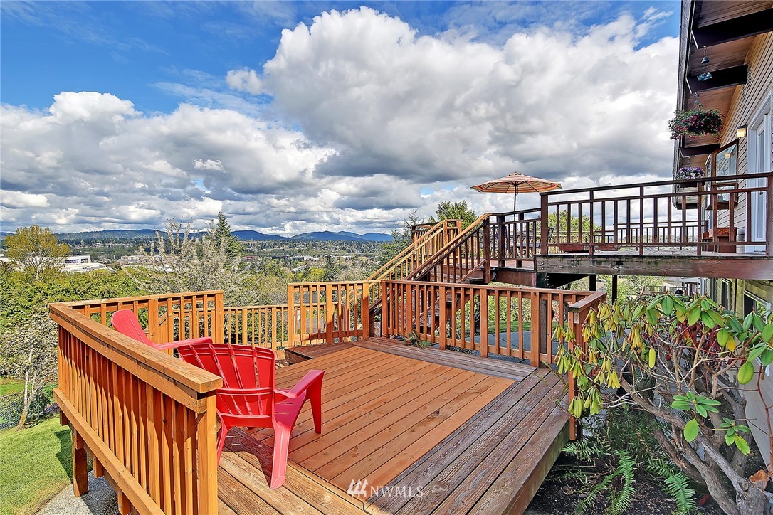 512 Northwest 4th Place Renton, WA 98057 - Photo 22 of 25