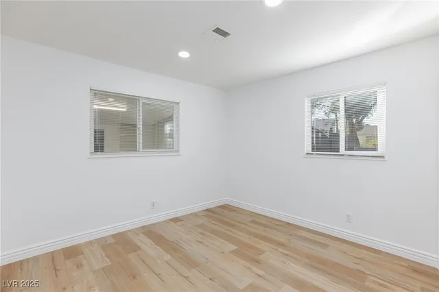 $2,000 | 1513 Bryn Mawr Avenue, Las Vegas, NV 89102