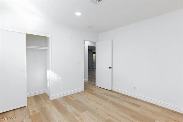 $2,000 | 1513 Bryn Mawr Avenue, Las Vegas, NV 89102