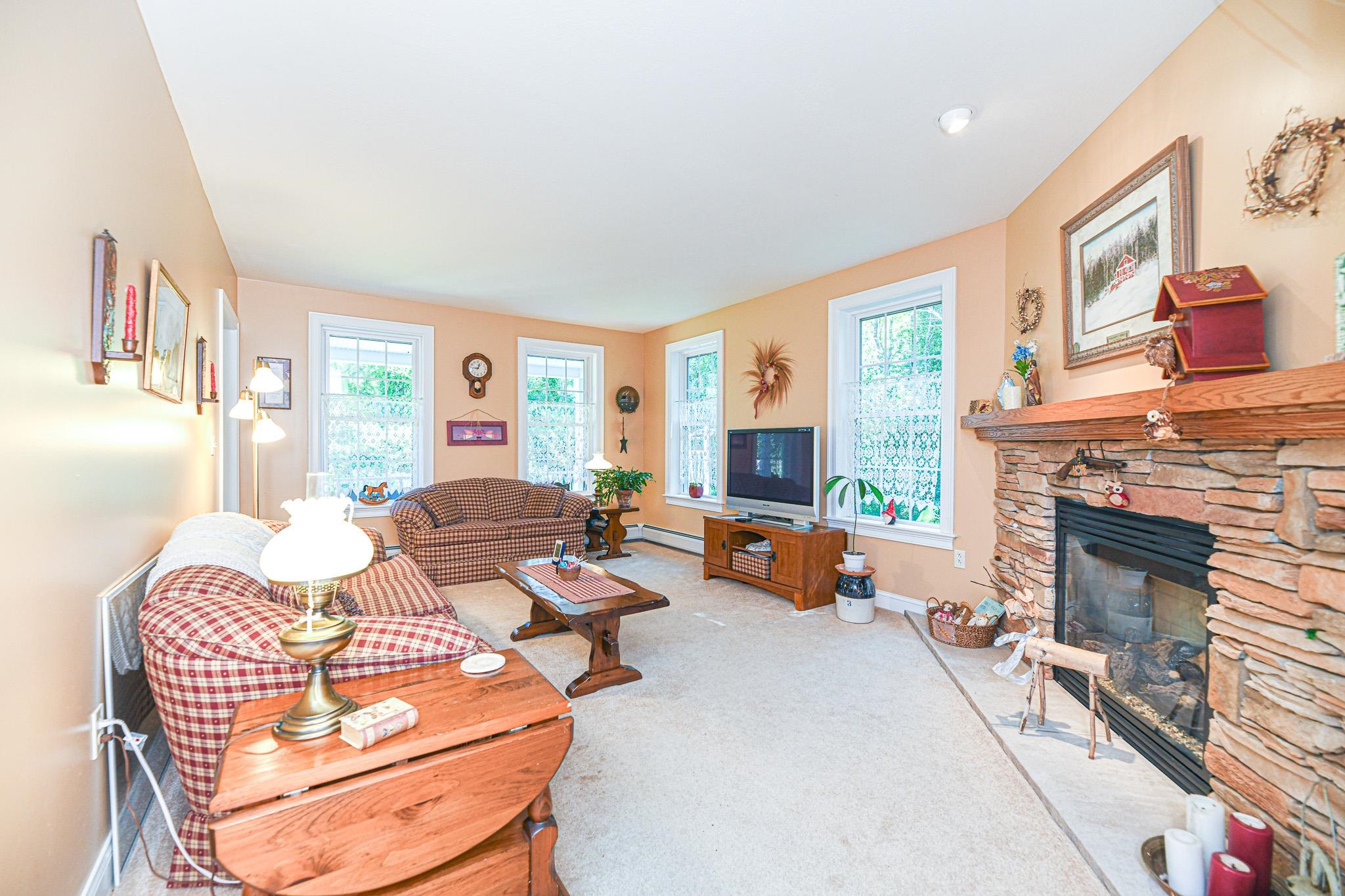 23 Millhouse Road Epsom, NH 03234 - Photo 15 of 59