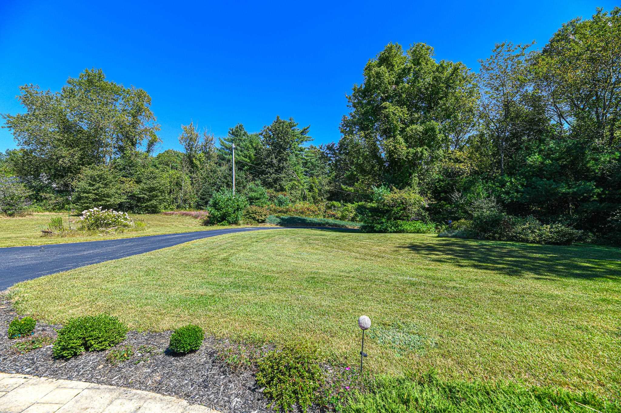 23 Millhouse Road Epsom, NH 03234 - Photo 3 of 59