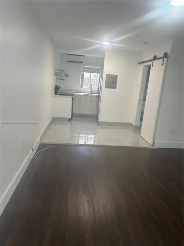 $1,900 | 8260 Byron Avenue, Unit 13, Miami Beach, FL 33141