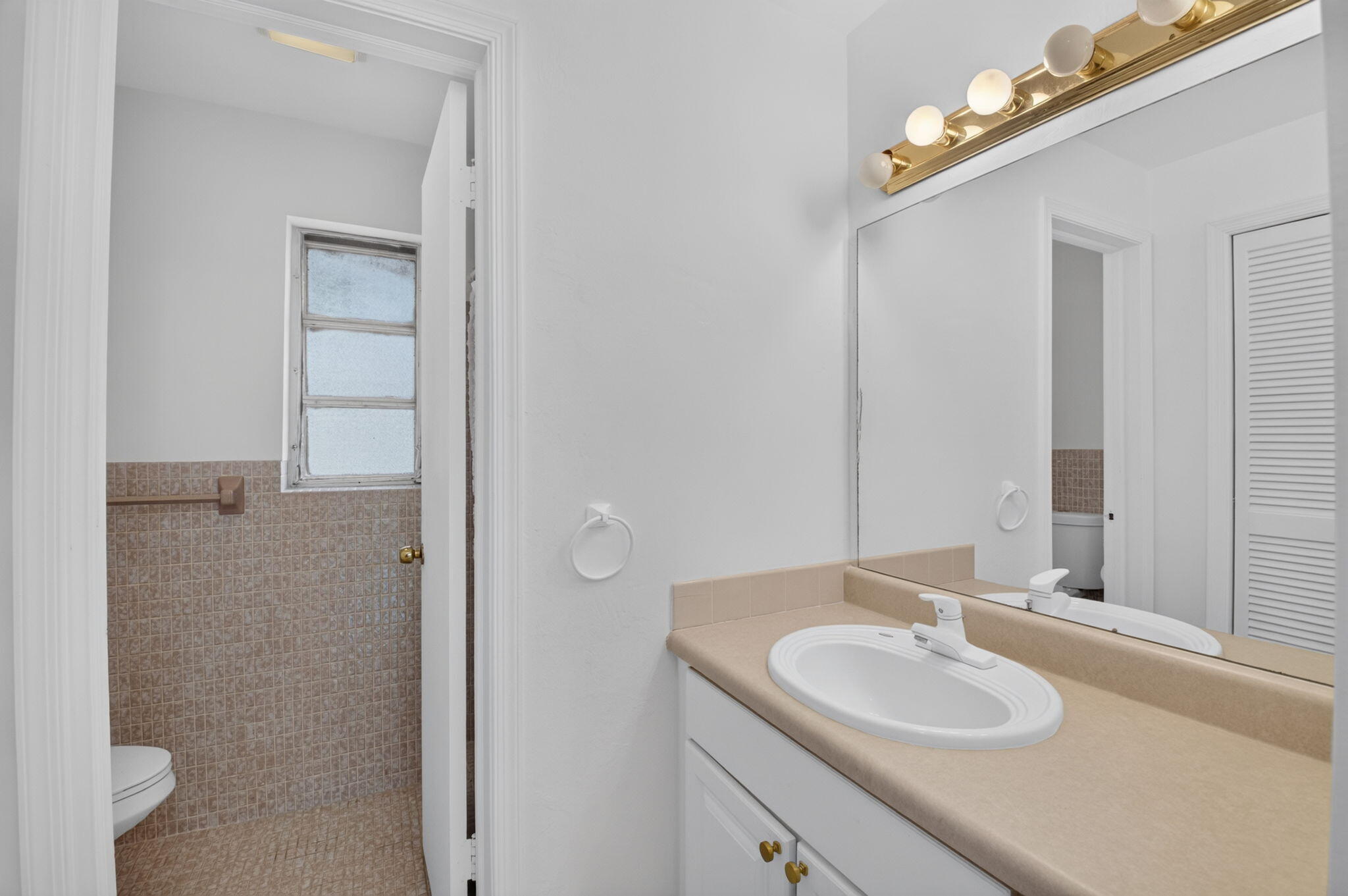 300 Northwest 42nd Street Boca Raton, FL 33431 - Photo 10 of 34 21-web-or-mls-DSC_5454