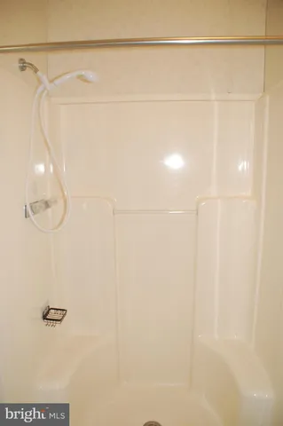 $180,000 | 412 Westbury Drive, Souderton, PA 18964