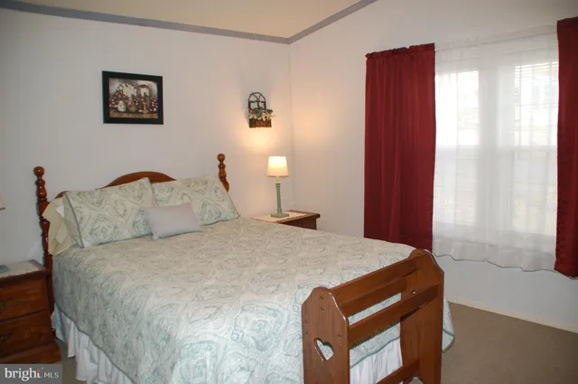 $180,000 | 412 Westbury Drive, Souderton, PA 18964