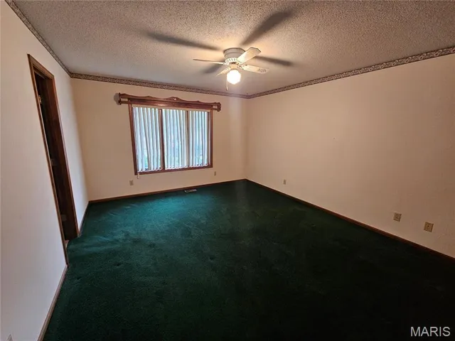 $240,000 | 2 Rainbow Circle, Montgomery City, MO 63361