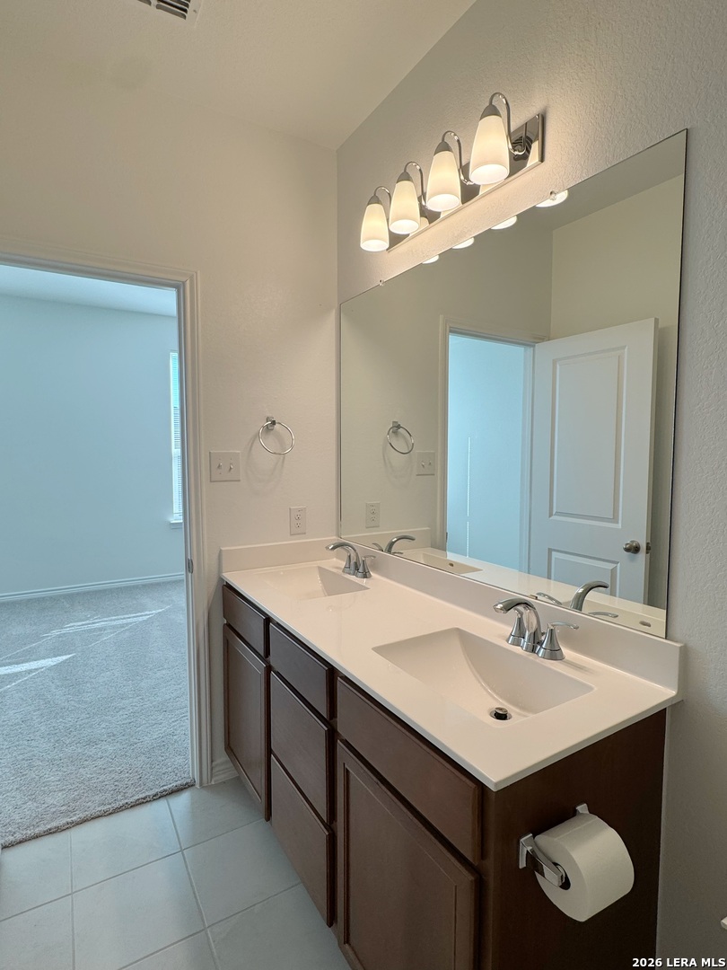 5651 Foppiano Loop Converse, TX 78109 - Photo 9 of 15