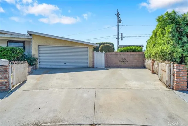 $1,600 | 9241 Vicki Drive, Santa Fe Springs, CA 90670