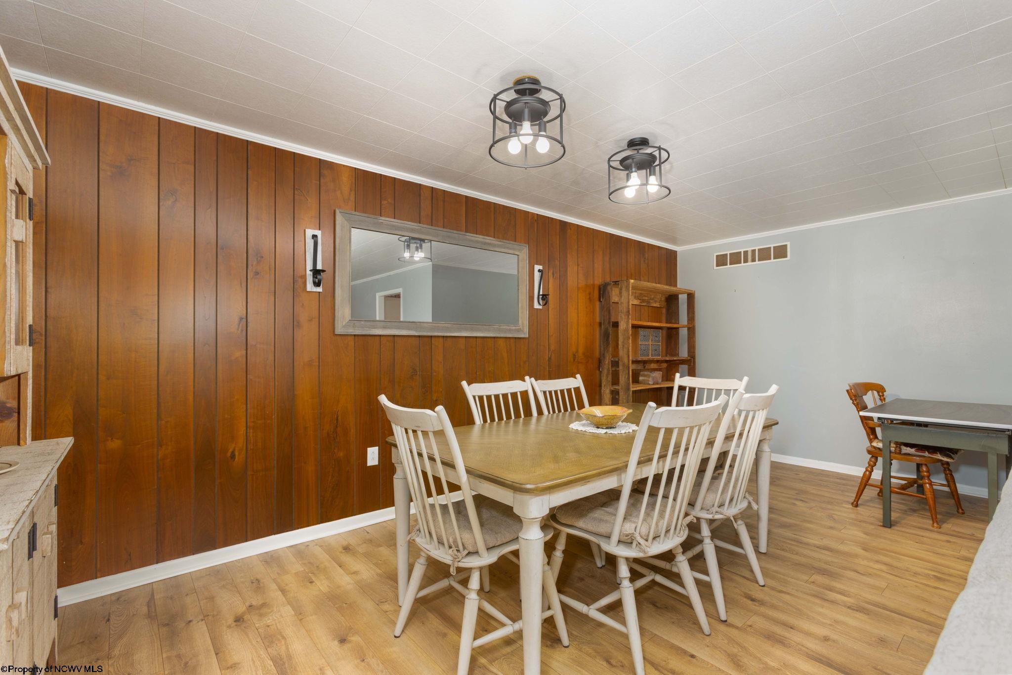 219 Albright Road Kingwood, WV 26537 - Photo 9 of 35 Gallery Image 9