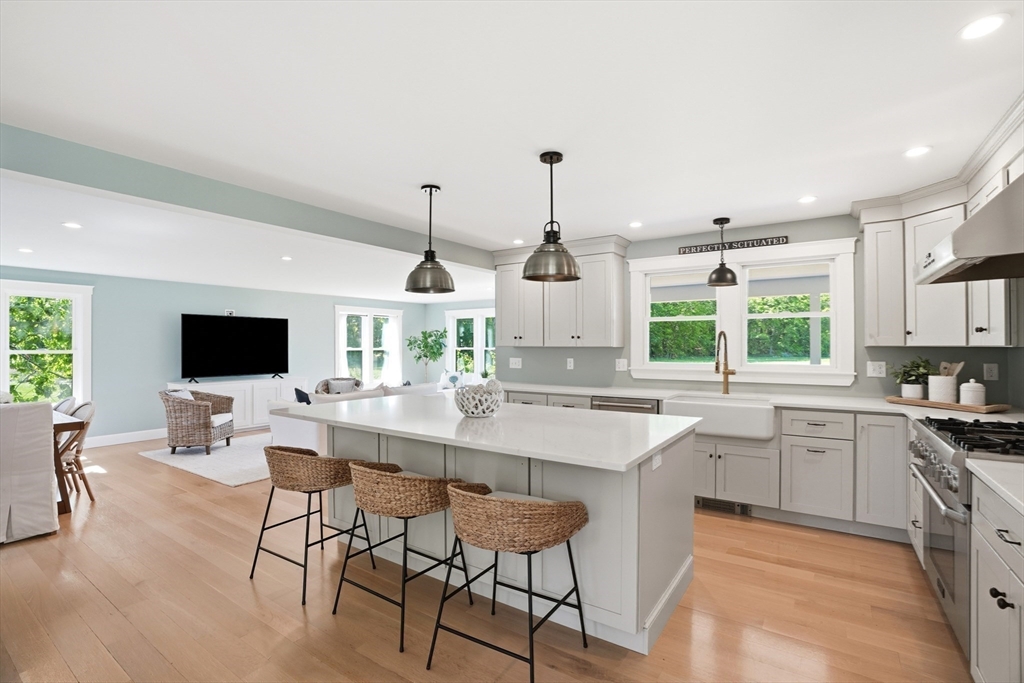 300 Gannett Road Scituate, MA 02066 - Photo 8 of 27