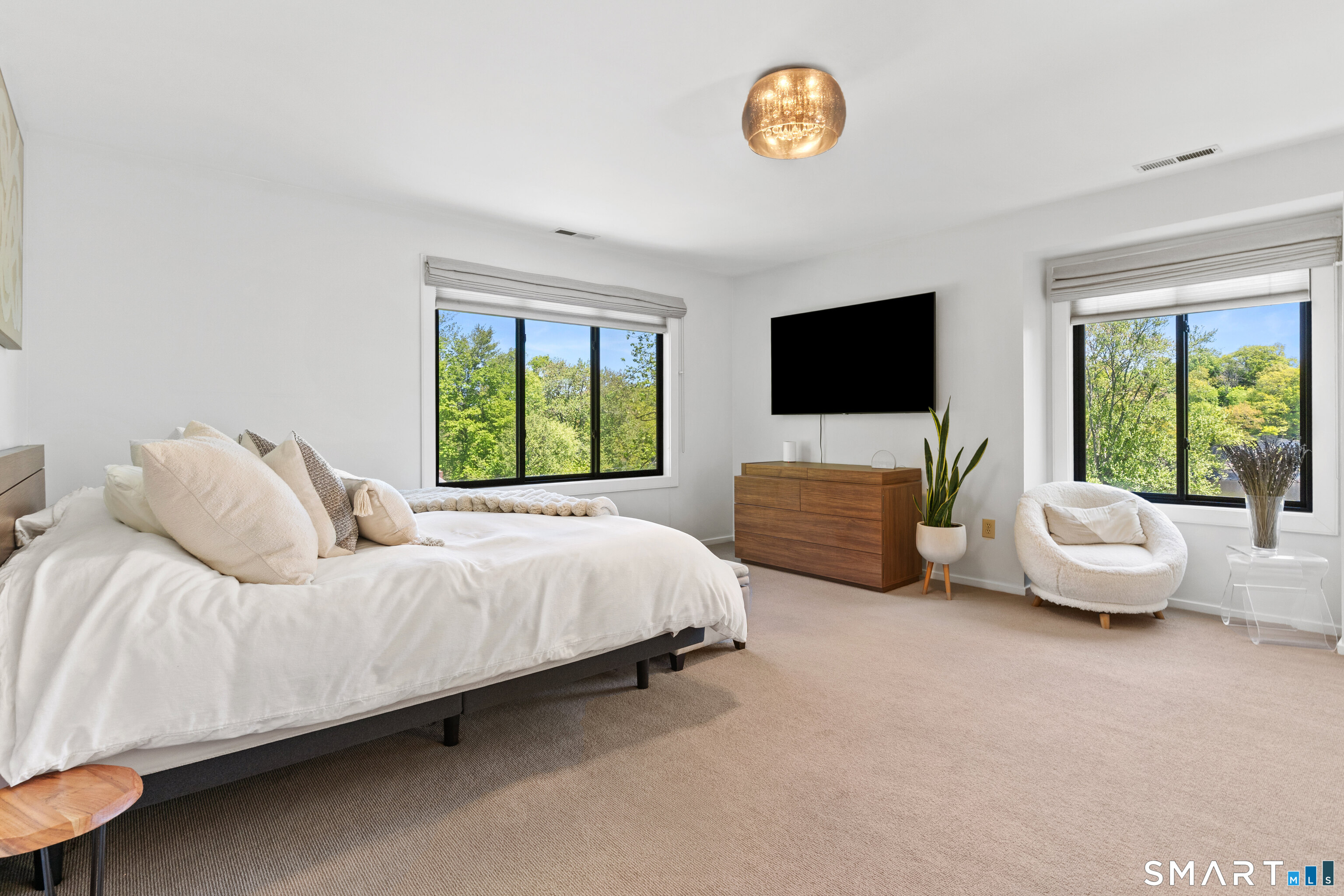 9 1st Lane Ridgefield, CT 06877 - Photo 24 of 40 Primary bedroom suite with panoramic water views.