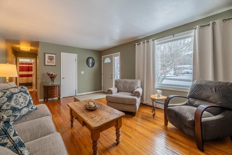 141 Hillvale Road Manchester, VT 05255 - Photo 4 of 24 Gallery Image 4