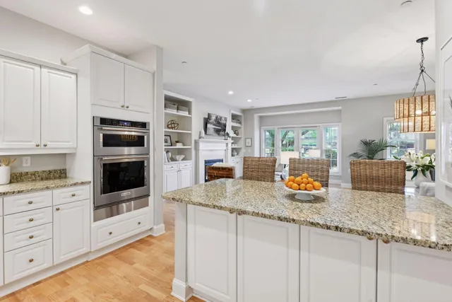 $899,900 | 5000 Halifax Avenue South, Unit 107, Edina, MN 55424