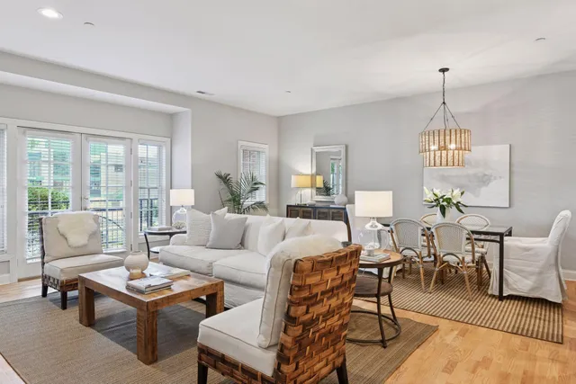 $899,900 | 5000 Halifax Avenue South, Unit 107, Edina, MN 55424