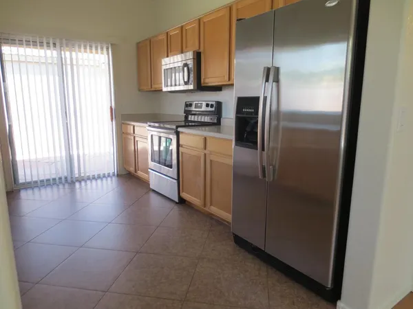 $1,995 | 2016 East Bluefield Avenue, Phoenix, AZ 85022