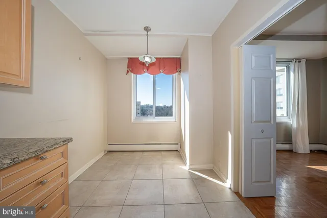 $179,900 | 191 Presidential Boulevard, Unit R822, Bala Cynwyd, PA 19004