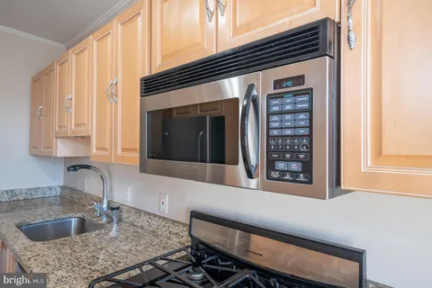 $179,900 | 191 Presidential Boulevard, Unit R822, Bala Cynwyd, PA 19004