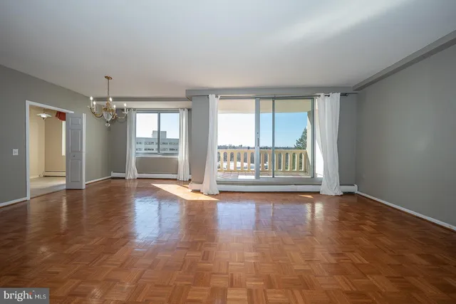 $179,900 | 191 Presidential Boulevard, Unit R822, Bala Cynwyd, PA 19004