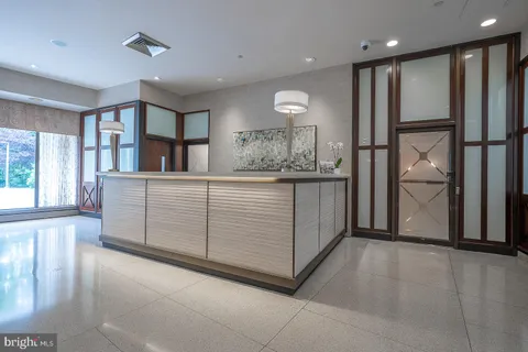 $179,900 | 191 Presidential Boulevard, Unit R822, Bala Cynwyd, PA 19004