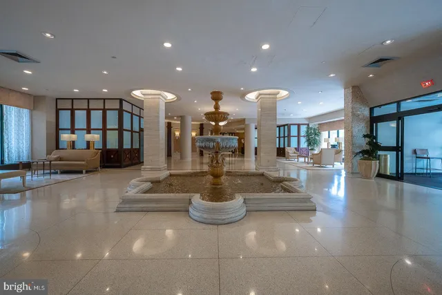 $179,900 | 191 Presidential Boulevard, Unit R822, Bala Cynwyd, PA 19004