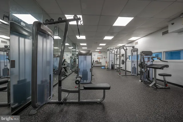 $179,900 | 191 Presidential Boulevard, Unit R822, Bala Cynwyd, PA 19004