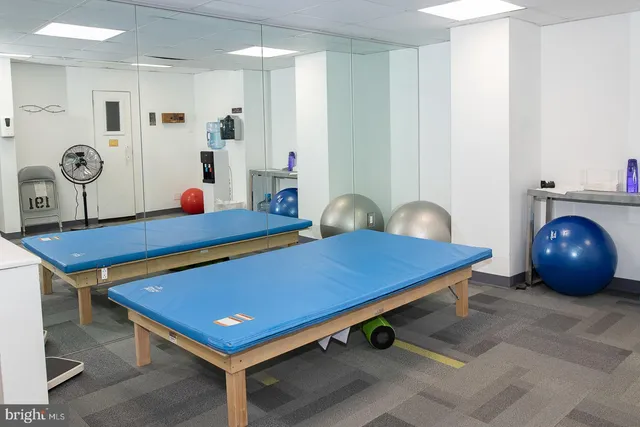 $179,900 | 191 Presidential Boulevard, Unit R822, Bala Cynwyd, PA 19004