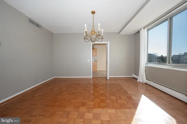 $179,900 | 191 Presidential Boulevard, Unit R822, Bala Cynwyd, PA 19004