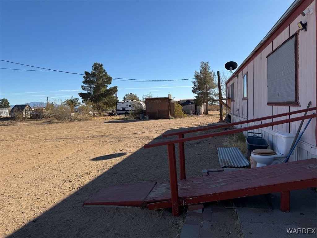 3694 Colorado Road Golden Valley, AZ 86413 - Photo 2 of 38 Yard