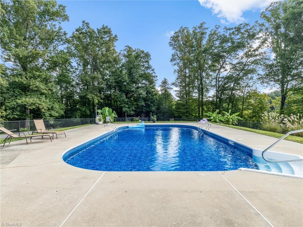 2028 Fancy Gap Road Mount Airy, NC 27030 - Photo 27 of 32 Gallery Image 27
