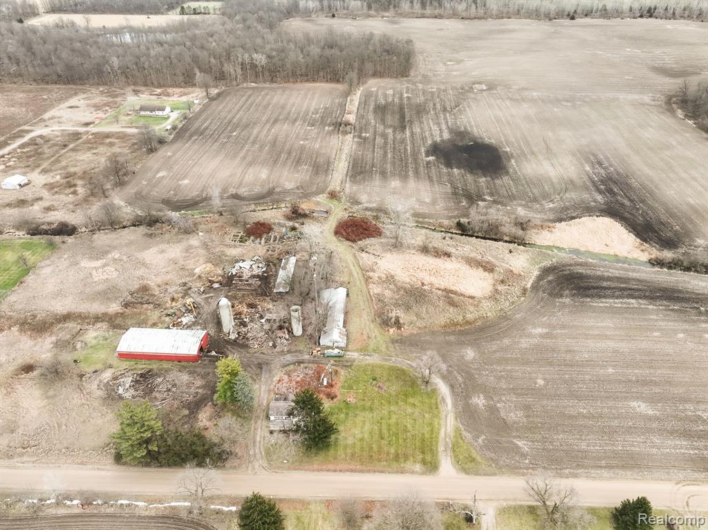 7420 Robb Road Fowlerville, MI 48836 - Photo 21 of 32