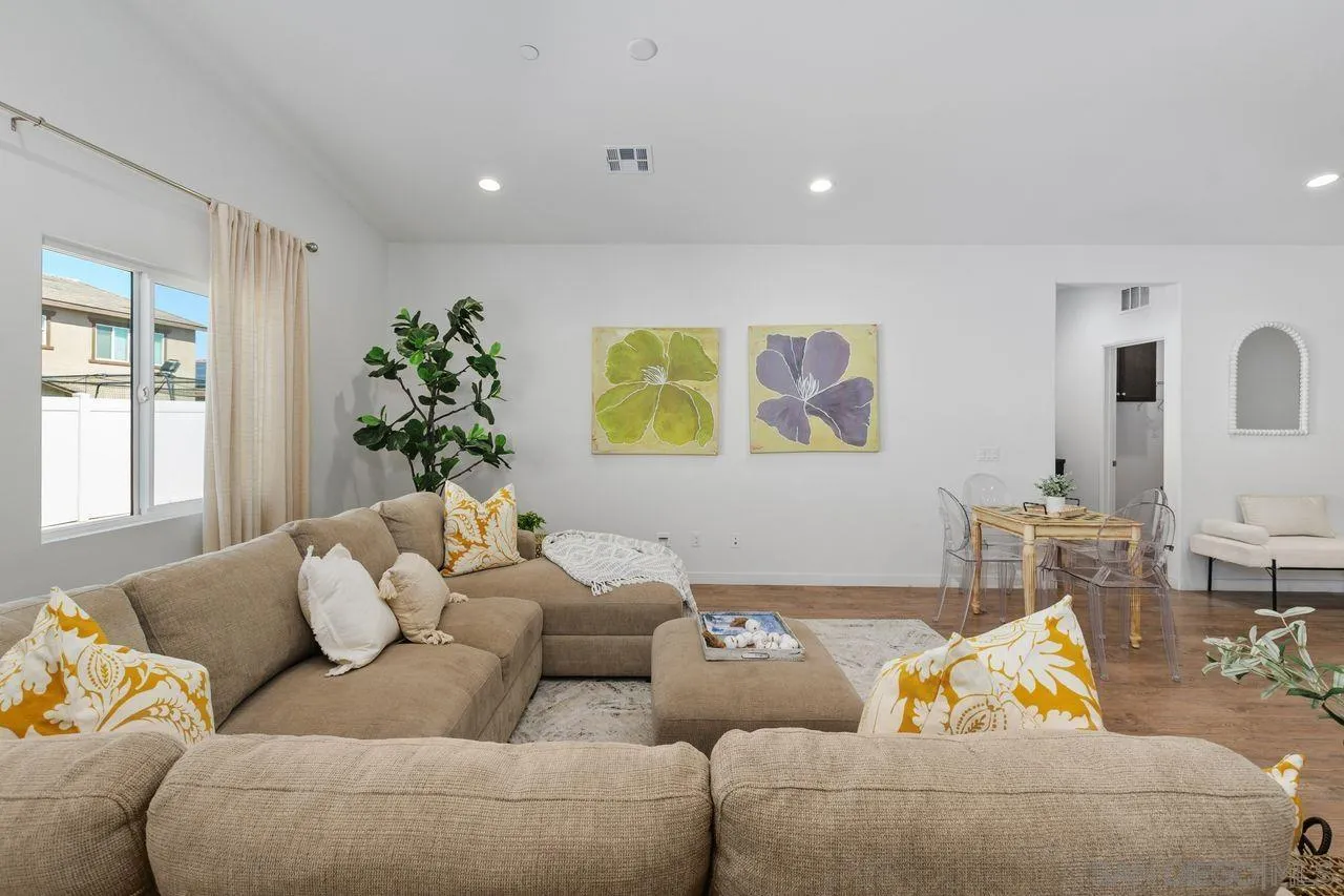 34751 Ribbon Grass Way Murrieta, CA 92563 - Photo 8 of 48